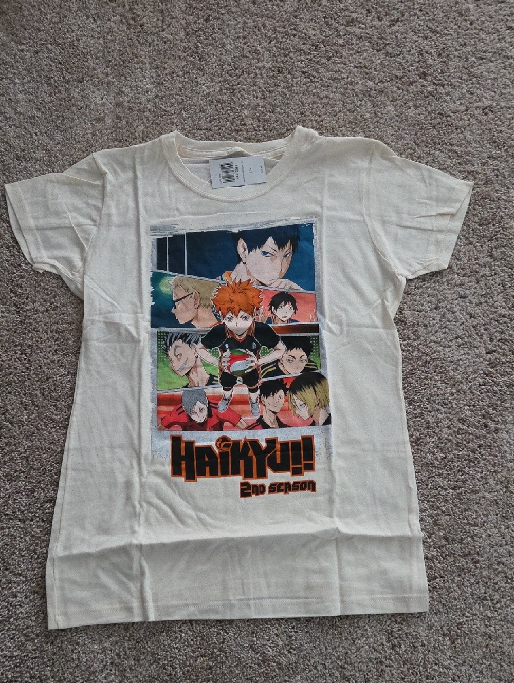 NWT Haikyu!! Tee, Juniors L